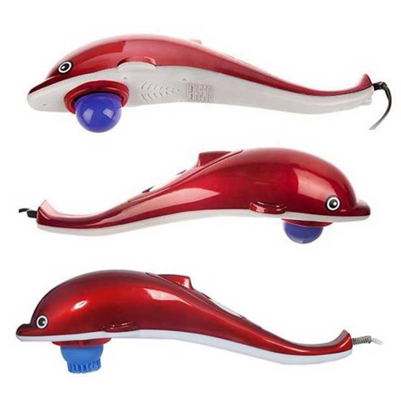 این دوتا عکس رو بدون کوچکترین تغییری در کیفیت و خود عکس برای من در کنار هم با این محیطی که برات توصیف کینم بساز . بک گراند اتاق ماساژ و یک تخت ماساژ باشه با یک گلدان گل رز با رنگ های بنفش و سفید . به بهترین نحو برام در ابعاد 2*1 عرضی بساز . این موارد را دقت کن که متن انگلیسی روی پرچم boorsteb هست و متن فارسی روی پرچم هم " بازار تجهیزات پزشکی ایران " هست و البته میخواهم که محصول جلوتر باشد و گلدان و پرچم عقب تر باشد و دوربین را هم بیار بالا تر از عقب تر به صورت واید عکس بگیر . میخواهم محصول در مرکز دید باشد .